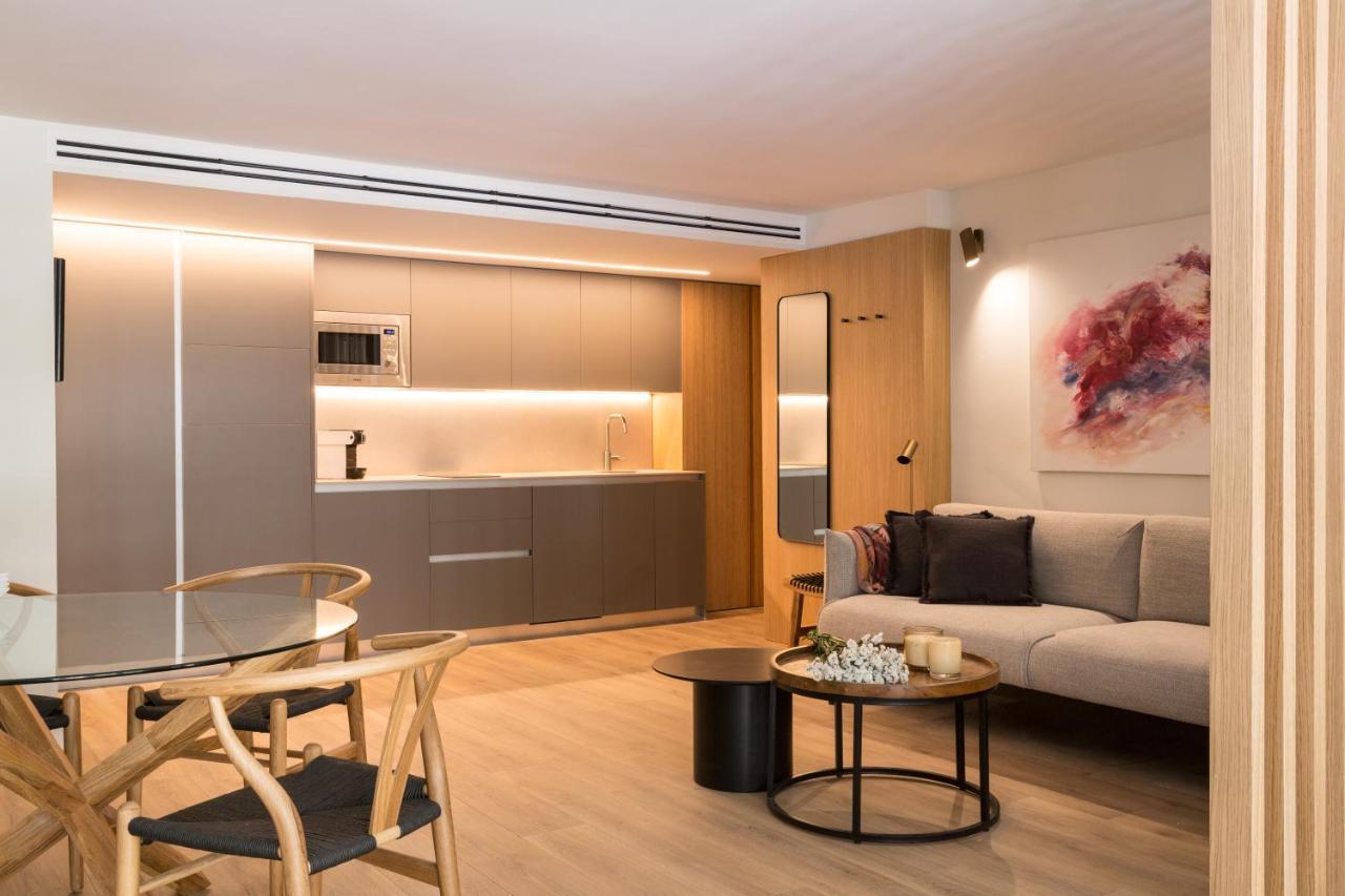Puerta Catedral Suites Seville Exterior photo
