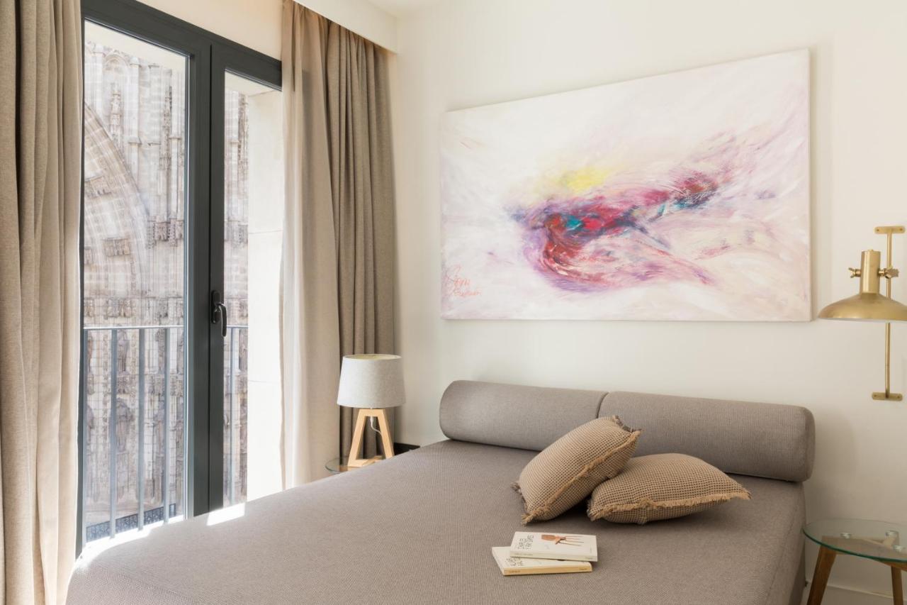 Puerta Catedral Suites Seville Exterior photo