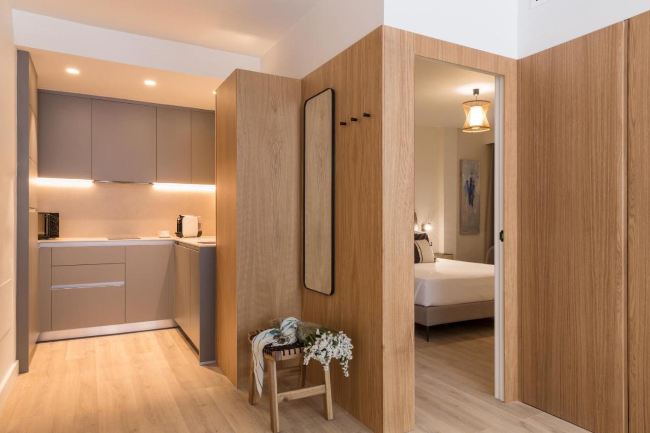 Puerta Catedral Suites Seville Exterior photo