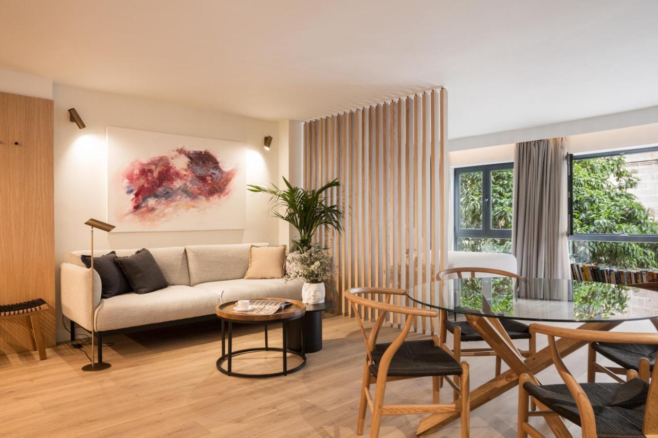 Puerta Catedral Suites Seville Exterior photo