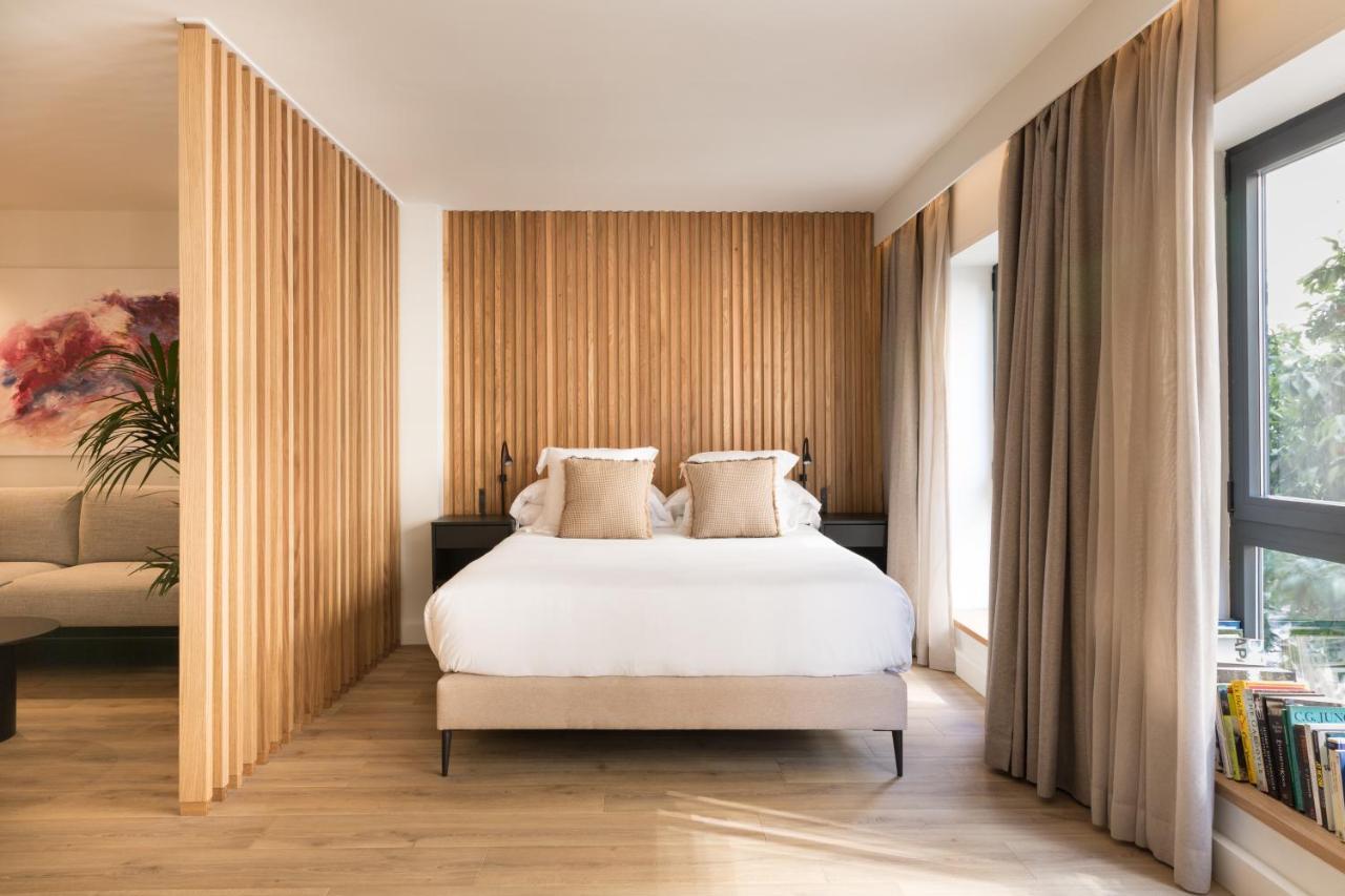 Puerta Catedral Suites Seville Exterior photo